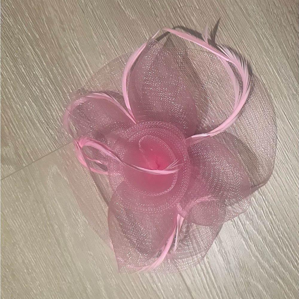 Pink Fascinator w clip